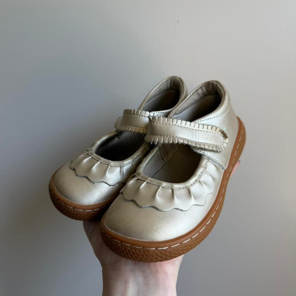 SOLD Livie & Luca Gold Leather Ruffle Mary Jane Velcro Shoes Girls 10